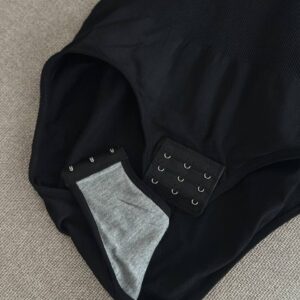 Коригуючий боді з поролоновими чашечками [DO3828]